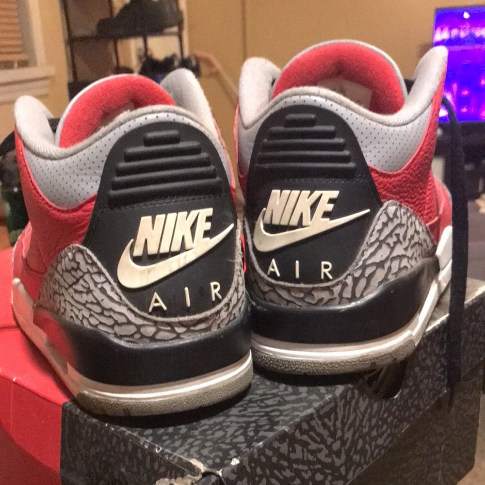 Used Jordan 3s with box